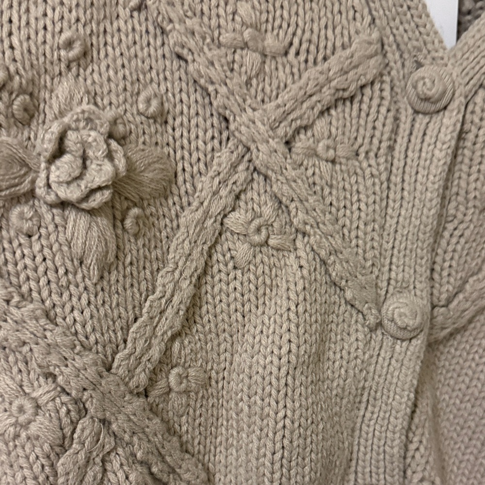 Zara Women's Beige Handmade Rosette Cardigan Sweater-Size S-Taupe-NWT - Picture 5 of 6